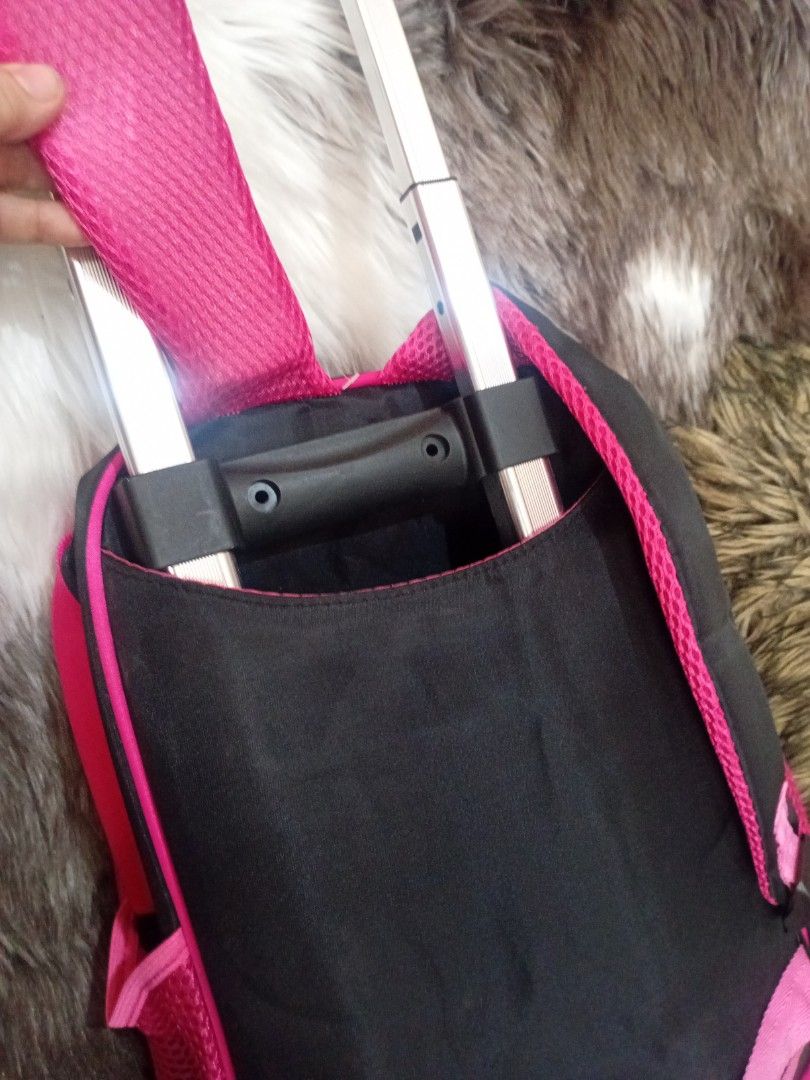 Hello kitty trolley bag (Category: Other Babies Going Out Needs) located in Bulacan. Submitted by calmfalcon-90d4 (Listing ID 1432450790, Image 3). Description: dipo nagamit.. pang teen napo kase. gusto ng anak ko☺️.