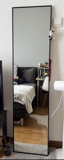 (Category: ) located in . Submitted by movingoutsale25 (Listing ID 1432427155, Image 1). Description: .