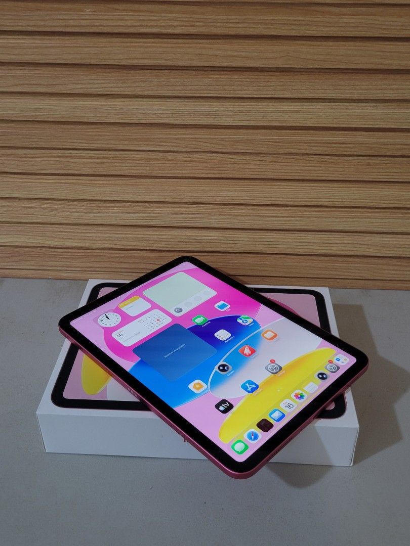 IPAD A16 WIFI USE 100%BH 76 CC Complete with box (Category: iPad) located in Manila. Submitted by jzack_01 (Listing ID 1432431951, Image 3). Description: IPAD A16 WIFI USE 100%BH 76 CC Complete with box -Wifi Use -Face ID Goods -256GB Storage -100%BH -76 cycle count -complete with box It comes with box and org charger. Please Kindly Check The actual Pictures This Is Secondhand ipad All Goods No history Of repair Ready To Use Payment Via BPI / Cas