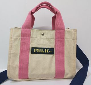 (Category: ) located in . Submitted by vintagesecretgarden (Listing ID 1432578503, Image 1). Description: .