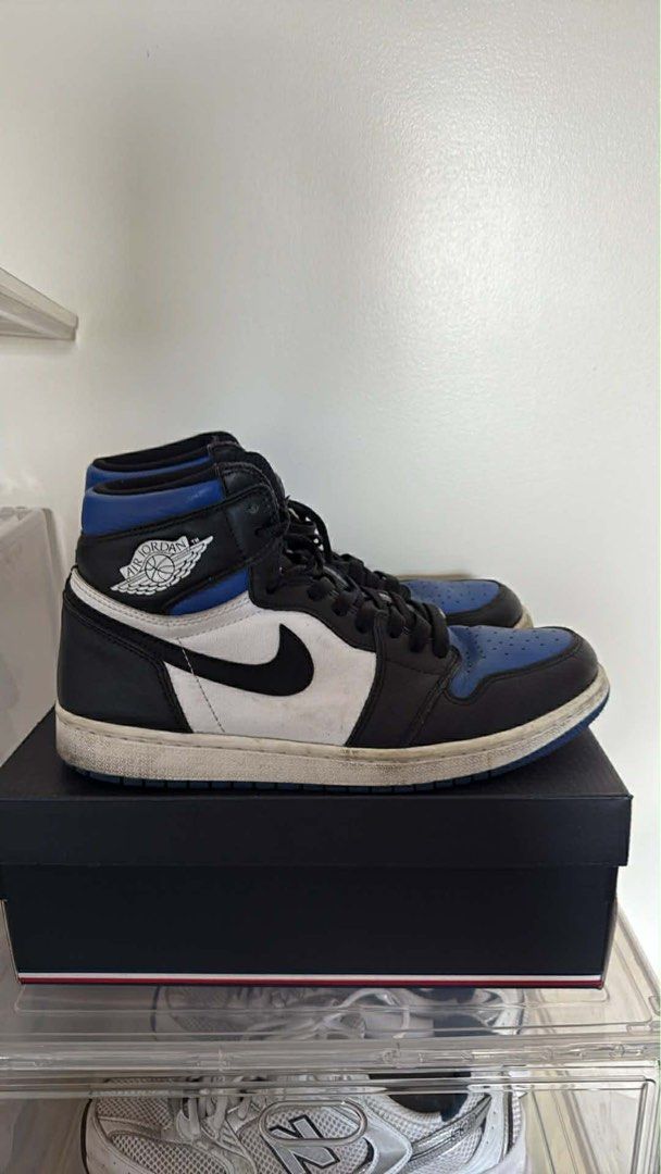 Jordan 1 Royal Toe Sz9.5 (Category: Sneakers) located in Manila. Submitted by jargoo (Listing ID 1432397602, Image 1). Description: rfs helping a friend loc: gh/taft.