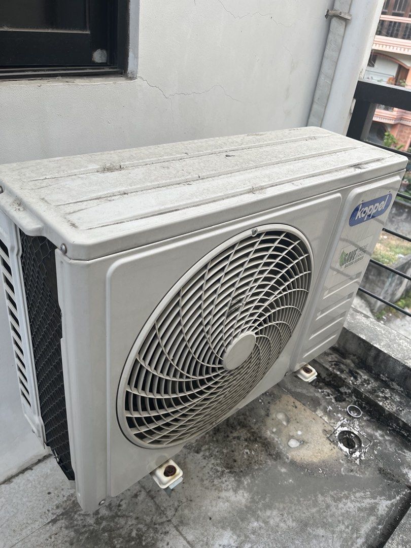 Koppel Split Type Air Conditioner KPC-09HHDA (Category: Air Conditioning and Heating) located in Manila. Submitted by jmsmacario41255 (Listing ID 1432556662, Image 3). Description: - Koppel split-type air conditioner - Model: KPC-09HHDA - Cooling Capacity: 9,700 BTU/h - Power Input: 880W - Current: 4.0A (Rated), 5.5A (Max) - Power Source: 230V/60Hz/1Ph - Net Weight: 9 kg - Includes both indoor and outdoor units - Color: White.