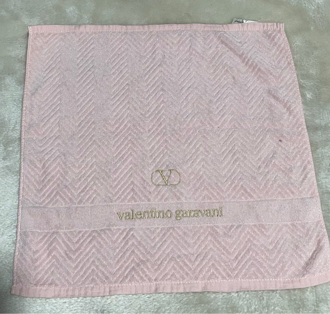 Lanvin Paris hand towel - Pink (Category: Towels, Napkins & Holders) located in Mandaue City. Submitted by chuchi152615 (Listing ID 1432507512, Image 1). Description: .