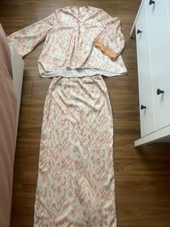 (Category: ) located in . Submitted by honnete_bebe (Listing ID 1432464438, Image 1). Description: .
