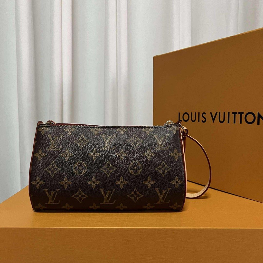 LV pochette tirette (Category: Luxury Bags & Wallets) located in Paranaque City. Submitted by kgmgiftedph20 (Listing ID 1432523700, Image 2). Description: .