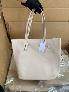 （分類：）位於 。 由 Lammama 提交（商品編號 1432441721，圖片 1）。簡介： 。