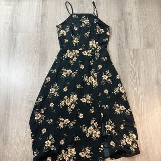 (Category: ) located in . Submitted by nicebb_preloved3 (Listing ID 1432480599, Image 1). Description: .