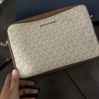 (Kategori: ) berada di . Dikirim oleh prelovedbylalapoo (ID iklan 1432455651, Gambar 1). Deskripsi: .