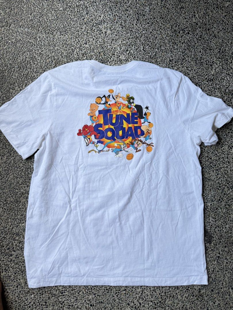 Nike The Nike Tee Tune Squad XL (Category: Tshirts & Polo Shirts ) located in Dinalupihan. Submitted by thrift.trips (Listing ID 1432565745, Image 3). Description: - Nike Tune Squad T-shirt - Size: XL - Made in Vietnam - Features Tune Squad graphic on the back - Small graphic on the front - Nike logo visible - Crew neck - Length 30 - Width 23.