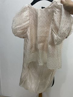 (Category: ) located in . Submitted by preloved_rina (Listing ID 1432525903, Image 1). Description: .