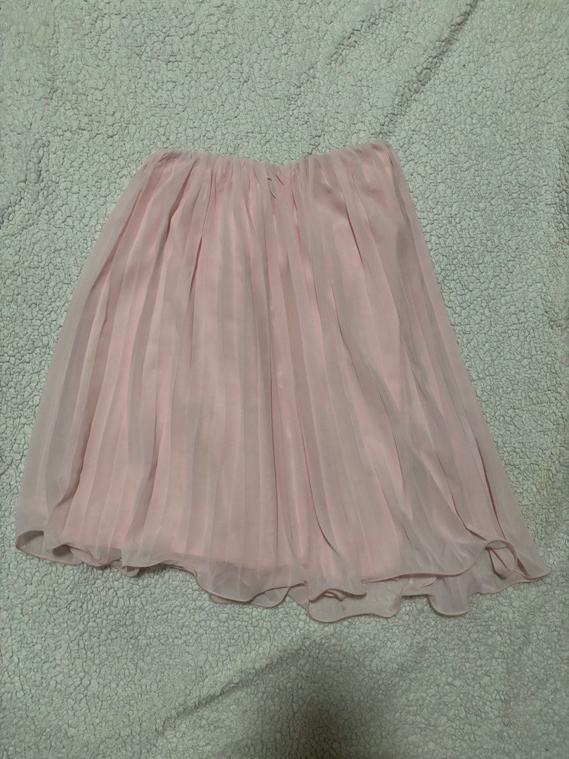 Pink Dress with Neck Scarf (Category: Dresses) located in San Fernando. Submitted by declutterdolly (Listing ID 1432525539, Image 3). Description: Size: XS-M Closet clean-out, hoping these find new homes 📍Pampanga.