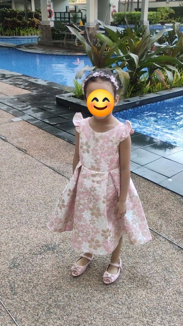 Pink dress for kids (Category: Babies & Kids Fashion) located in Manila. Submitted by chinitah25 (Listing ID 1432555772, Image 3). Description: pink dress for kids (preloved) used once size: 5y measurements length:66 chest: 60.5.