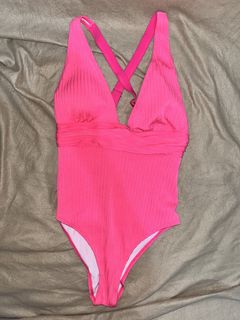 (Category: ) located in . Submitted by quarishop21 (Listing ID 1432510185, Image 1). Description: .