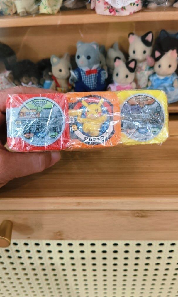POKEMON TRETTA CHIPS, 100PCS PLUS (Category: Raw Singles) located in San Pedro. Submitted by normancorpuz621 (Listing ID 1419420459, Image 2). Description: AVAILABLE TRETTA CHIPS! POKEMON AUTHENTIC ◾FOR O N L Y 200 PhP 📌 ◾FIRST TO PAY ◾NO LONG RESERVATION ◾NO COD/COP ◾COURIER: J&T, Lalamove, FLASH ◾MOP: BDO, Gcash ◾LOc: San Pedro, Laguna #JAPANitem.