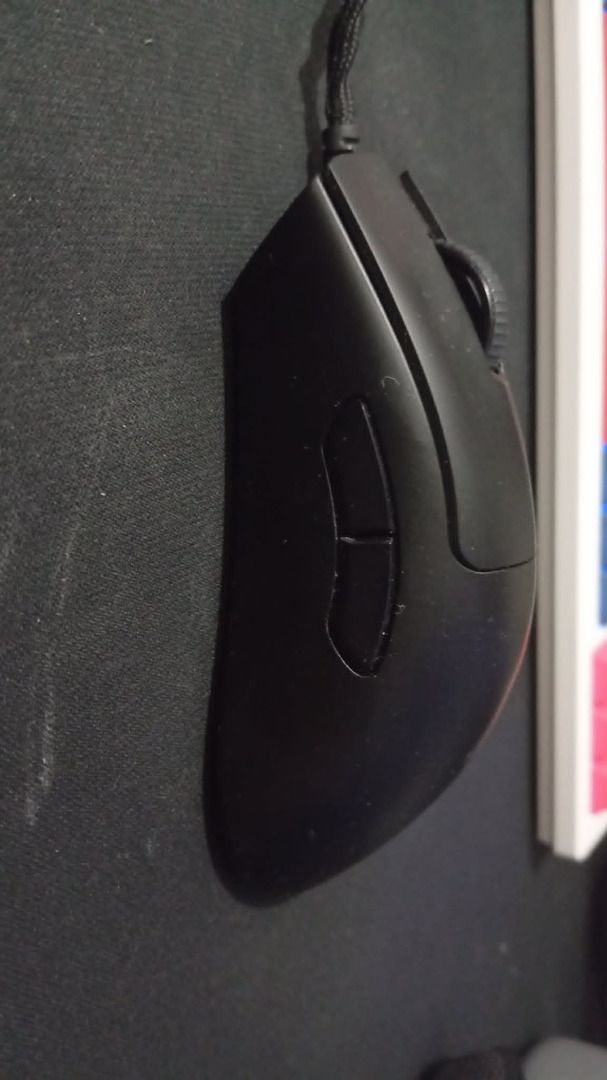 Razer DeathAdder V3 Gaming Mouse (Category: Mouse & Mousepads) located in Antipolo. Submitted by frost0305 (Listing ID 1432546558, Image 3). Description: - Razer DeathAdder V3 gaming mouse (Used) - Bought brand new from PixelPlay/Datablitz online on July 04, 2024 (can provide screenshots) - Used as main mouse for nearly 2 years as a retired CS semi-pro/pro. Highly recommended for FPS enthusiasts. DISCLAIMERS: 1. No warranty as it has been opened 