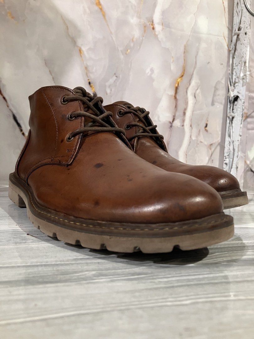 ROCKPORT BROWN LEATHER BOOTS SIZE 8 MEN (Category: Boots) located in General Mariano Alvarez. Submitted by adonid (Listing ID 1432480509, Image 2). Description: ROCKPORT BROWN LEATHER BOOTS ORIGINAL ROCKPORT BROWN LEATHER BOOTS GOOD CONDITION NORMAL SIGN OF USAGE ONLY SIZE 8 MEN.