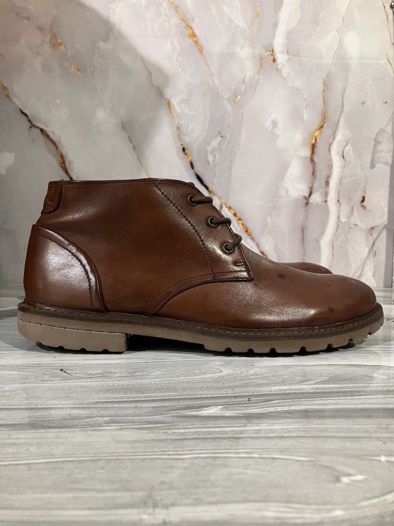 ROCKPORT BROWN LEATHER BOOTS SIZE 8 MEN (Category: Boots) located in General Mariano Alvarez. Submitted by adonid (Listing ID 1432480509, Image 1). Description: ROCKPORT BROWN LEATHER BOOTS ORIGINAL ROCKPORT BROWN LEATHER BOOTS GOOD CONDITION NORMAL SIGN OF USAGE ONLY SIZE 8 MEN.