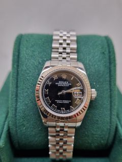 (Category: ) located in . Submitted by ngeehoewatches (Listing ID 1432519784, Image 1). Description: .