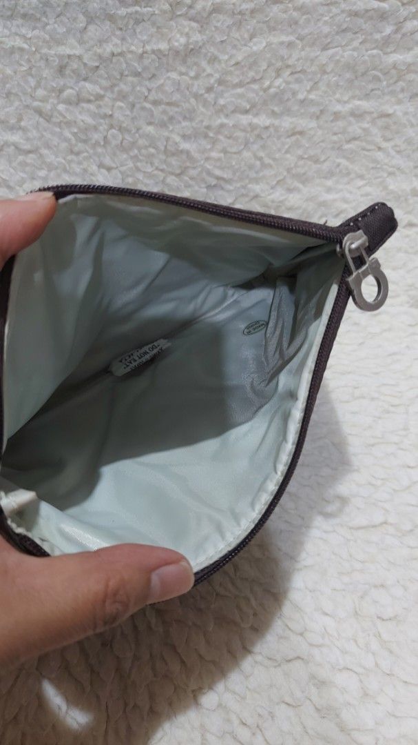 Salvatore Ferragamo Parfums Brown Pouch (Category: Luxury Bags & Wallets) located in Gattaran. Submitted by 2nd_charm (Listing ID 1432524727, Image 3). Description: .