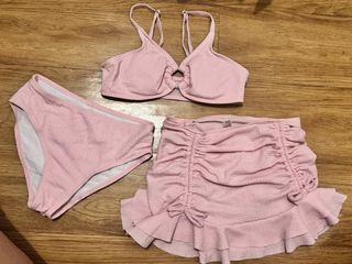 (Category: ) located in . Submitted by poshthreadsph (Listing ID 1432416092, Image 1). Description: .