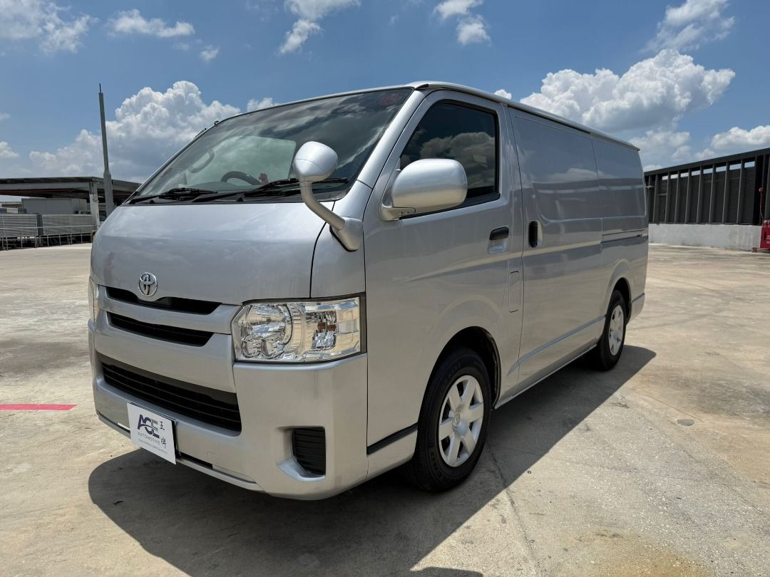 Toyota Hiace 3.0 Manual Manual (Category: Used Commercial Vehicles for Sale) located in Singapore. Submitted by ace.andylsc007 (Listing ID 1432548873, Image 1). Description: Lowest depreciation in market. Come with 3 months engine and gearbox warranty. Well maintained condition. New paintwork just done. Bank/in house loan available. High trade in..