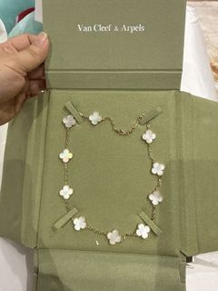 (Category: ) located in . Submitted by preloved_by_samantha (Listing ID 1432506534, Image 1). Description: .