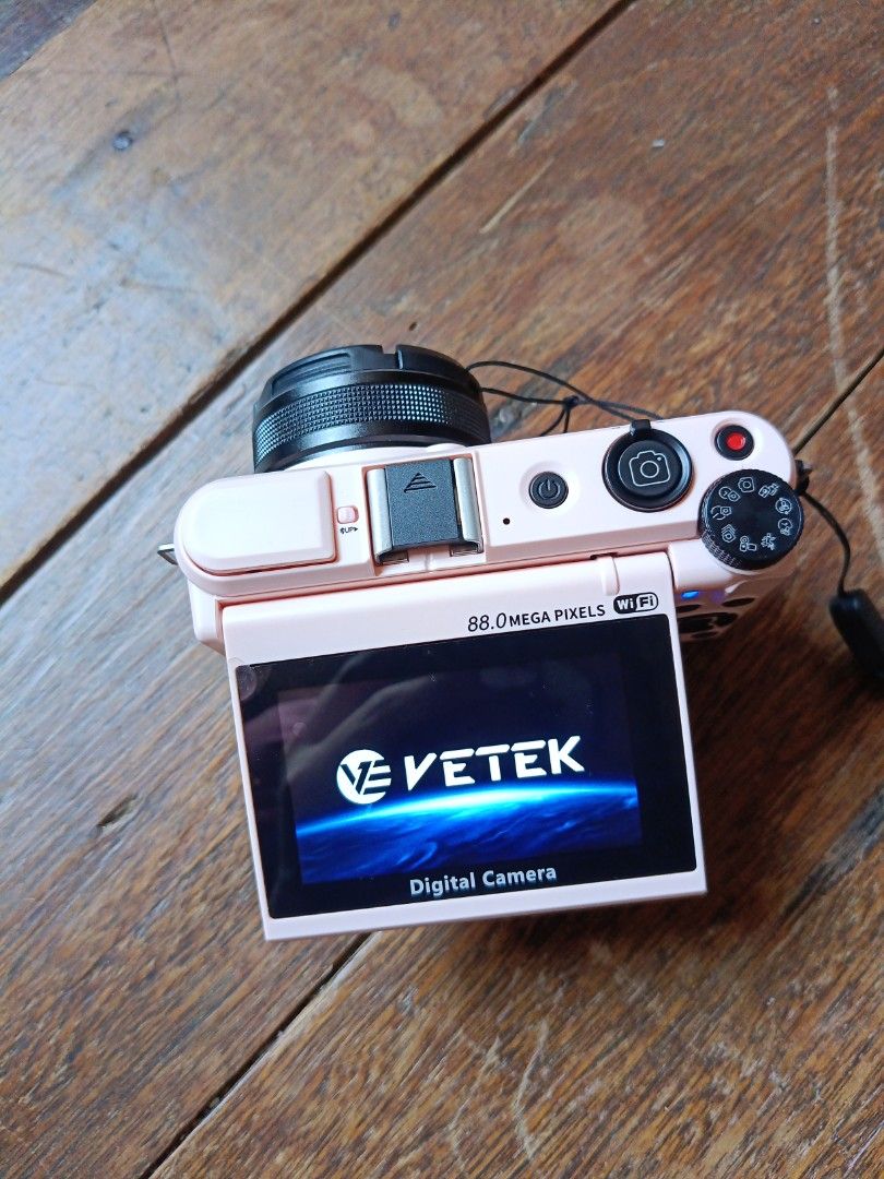 Vetek D300 Camera (Category: Cameras) located in Bangui. Submitted by theelleacollective (Listing ID 1432430420, Image 3). Description: Inclusions: Digital Camera Camera lens protector Battery Charger 2 Batteries Macro & Wide Lens with Macro Lens.