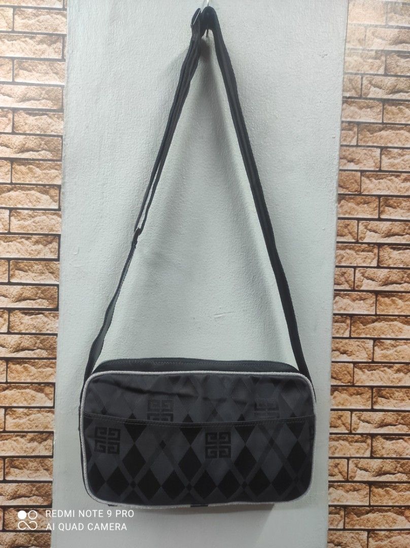 VINTAGE GIVENCHY MONOGRAM (Category: Luxury Bags & Wallets) located in Mabalacat. Submitted by _limitlessfashion (Listing ID 1432518106, Image 2). Description: VINTAGE GIVENCHY SHOULDER/SLING BAGS GUARANTEED AUTHENTIC ✅ LENGTH - 6 WIDTH - 10.5 DEP - 2.5 ISSUE SIGN OF USAGE STILL IN GOOD CONDITION DM FOR MORE INFO 📩 📩 .