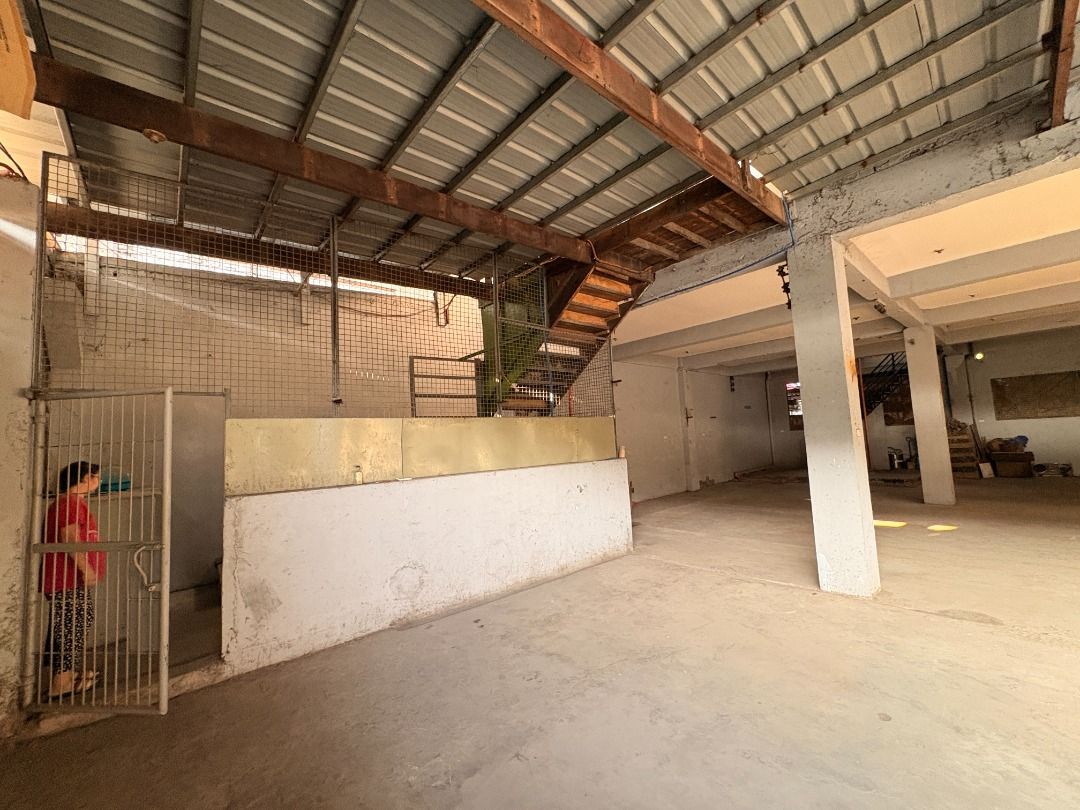 Warehouse for Lease - 2 storey 540sqm total (Category: Commercial) located in Valenzuela. Submitted by sustainableconsumer (Listing ID 1432478993, Image 3). Description: 3-Phase Warehouse for Lease Location: Dalandanan, Valenzuela (A. Marcelo St.) Located inside a private compound Few meters away from McArthur Highway Di binabaha, Wide frontage Nearest NLEx exit: Lingunan exit & Karuhatan Exit (NLEx Connector) Ground floor: 320sqm. 2nd floor: 220