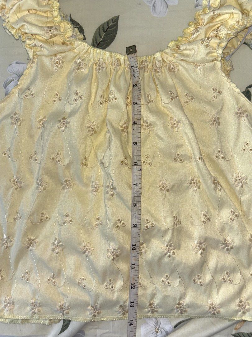 We Wear Baesic Yellow Embroidered Top (Category: Blouses) located in Cavite. Submitted by bbbb444 (Listing ID 1432447828, Image 3). Description: !! No WW photos !! - One size, fits xs-s - Worn once .