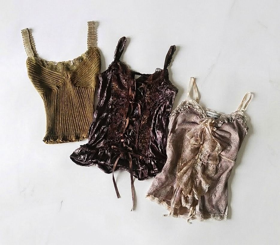 Y2k/vintage/beaded/sequin/fairycore top (Category: Sleeveless) located in Batac City. Submitted by doniagel (Listing ID 1432498896, Image 3). Description: Another mini drop coming this April 20, Monday at 7 pm. ✨ 15 items more or less will be posted at my ig: @vintage.y2k_ph See you! :) Note: pink item not available already..