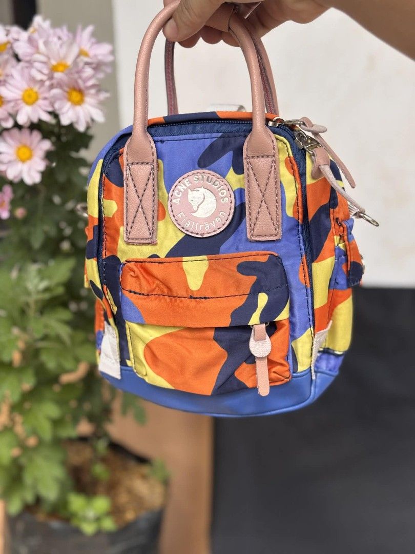 Acne Studios two way bag (Category: Luxury Bags & Wallets) located in Manolo Fortich. Submitted by luxebox_queen (Listing ID 1432612470, Image 2). Description: good as new preowned bought price 12k bought in Japan has no sling included.