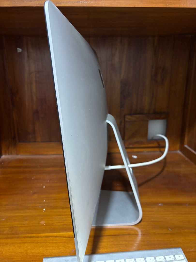 Apple iMac 21.5-inch (2015)436888560993587202