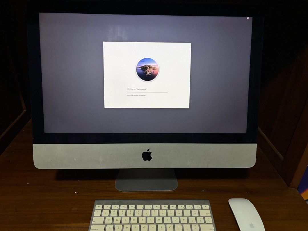 Apple iMac 21.5-inch (2015)436888560993587203