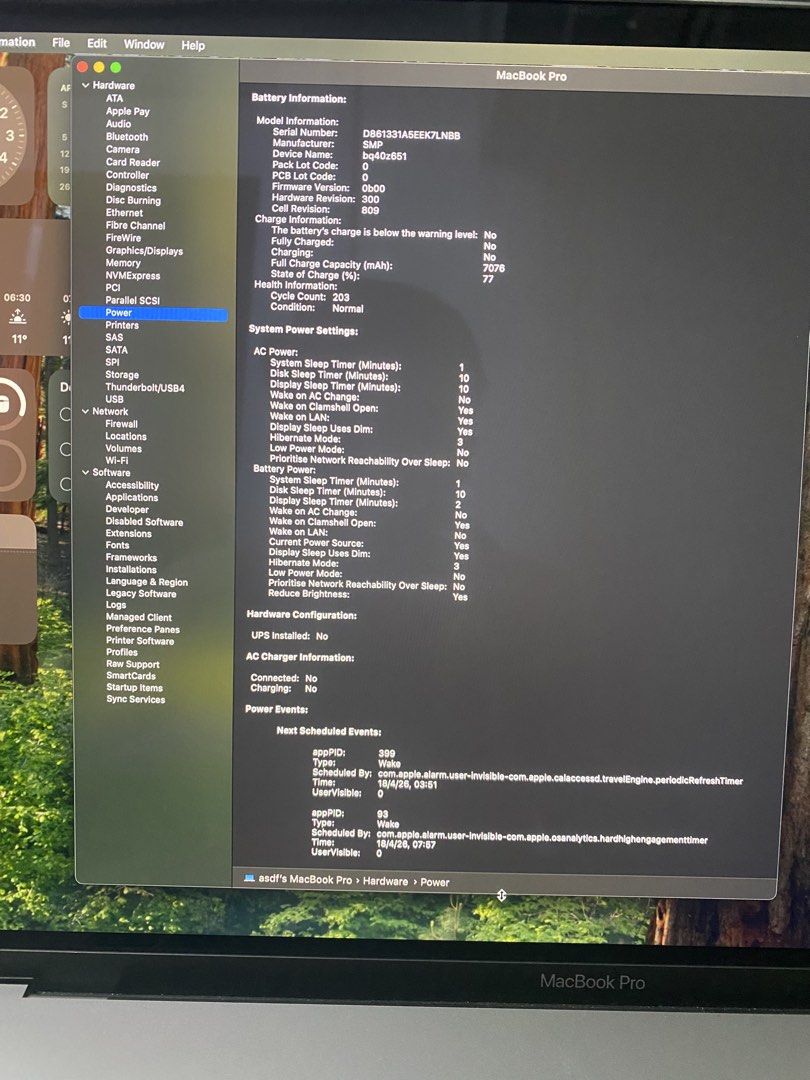 Apple MacBook Pro 16-inch (2019)511712657398845442