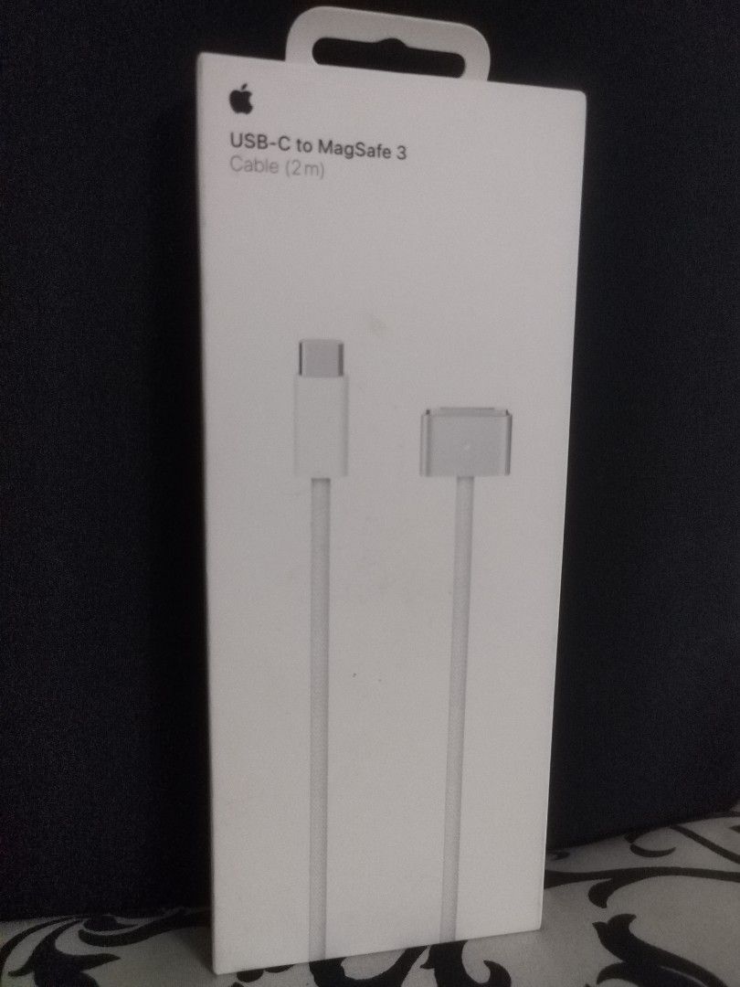 Apple USB-C to MagSafe 3 Cable (2m) - Original Ordered from Apple store (Category: Chargers & Cables) located in Paranaque City. Submitted by umimariel02 (Listing ID 1432696424, Image 2). Description: - Genuine Apple USB-C to MagSafe 3 Cable - 2 meters long - Designed for charging compatible devices - Compatible with MagSafe 3 - Color: White - Original price: P3,090.00.