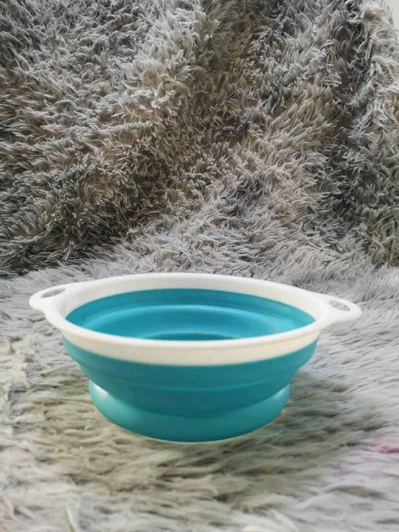 Aqua Blue Foldable Strainer (Category: Other Kitchenware & Tableware) located in Santa Cruz. Submitted by jmy_surplus.2 (Listing ID 1432632246, Image 2). Description: Size ; l - 23 W - 19 H - 9 Color ; Aqua Blue Type ; Strainer Brand ; No brand Material ; Silicon Style ; Silicon Foldable Strainer LG 60 JMY 1 Batch #199.