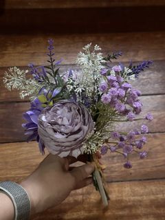 (Category: ) located in . Submitted by kween.of.decluttering (Listing ID 1432724443, Image 1). Description: .