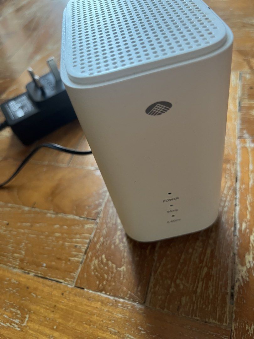 Askey White Router with Power Adapter, Computers & Tech, Parts ...