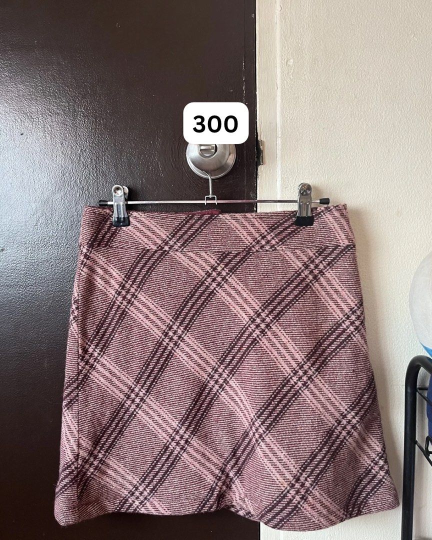 Assorted Women’s Skirts (Category: Skirts) located in Binan City. Submitted by archivescel (Listing ID 1432671952, Image 1). Description: — PRICES ARE IN THE PHOTOS — for any inquiries or more information , pls message me mop: gcash / maya / bdo mod: j&t / gogoexpress.