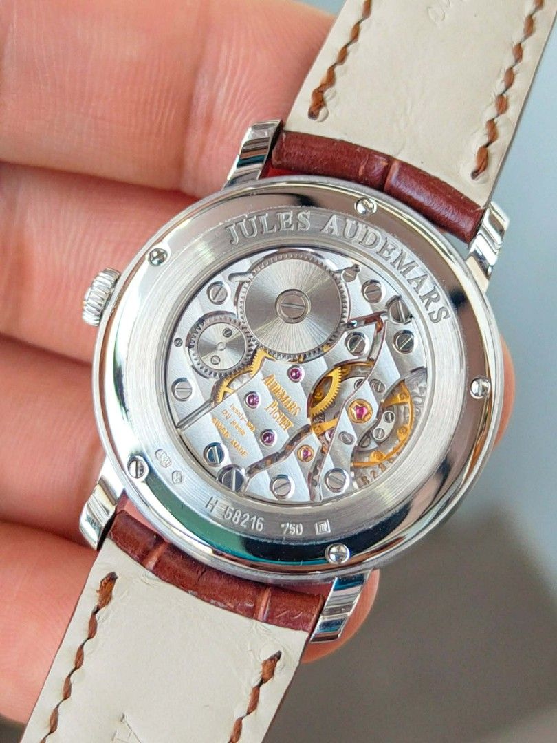 AUDEMARS PIGUET JULES AUDEMARS SOLID 18K WHITE GOLD‼️ (Category: Luxury Watches) located in Quezon City. Submitted by timeoutwatches (Listing ID 1432782258, Image 3). Description: AUDEMARS PIGUET JULES AUDEMARS SOLID 18K WHITE GOLD‼️ Bnew Price: 1,127,000 php My Price: 438,000 php Selling Low‼️ 18k Solid White Gold Case & Buckle Rose Gold Indices Manual Winding Reference no: 77238BC.OO.A002CR.01 Case: 33mm Inclusions: Watch Only‼️ Condition: 9.5 