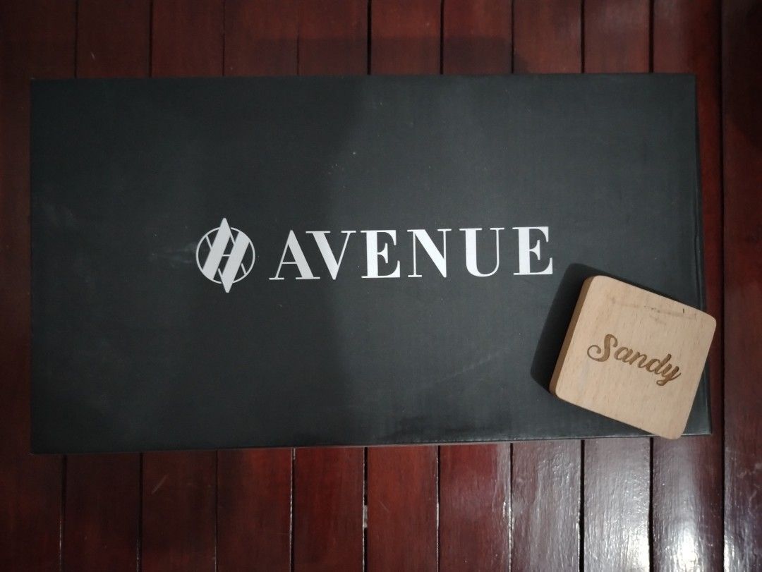 Avenue Black Leather Shoes Size 6 (Category: Dress Shoes) located in Manila. Submitted by findingneutral (Listing ID 1432687620, Image 2). Description: Avenue black leather shoes, size 6. Classic lace-up design with brogue detailing. Includes original box. Petron BCDA Slightly nego.