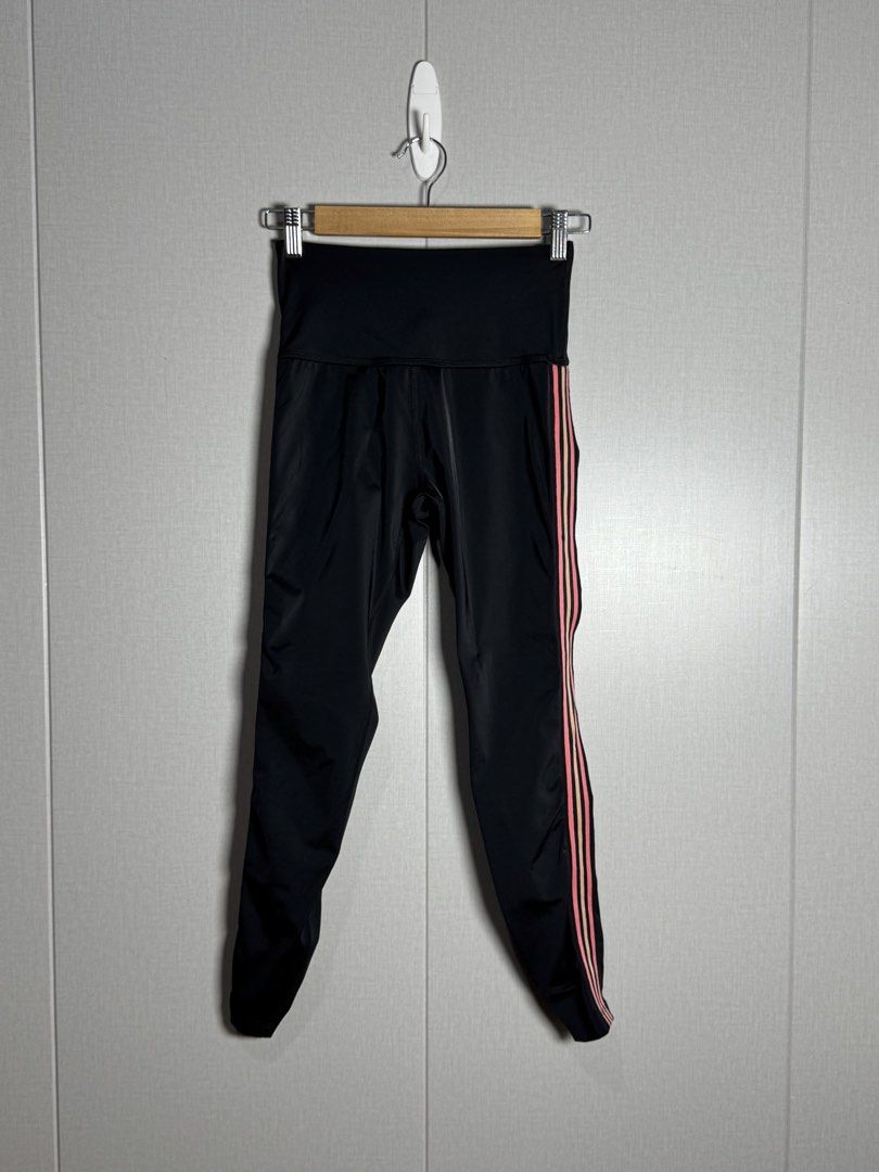 Beyond Yoga Pink Stripes Leggings (Category: Activewear) located in Quezon. Submitted by myardina (Listing ID 1432649351, Image 1). Description: - In a very good condition - Can fit medium to large - soft and stretchy fabric - With pink stripes details on the side - +sf.