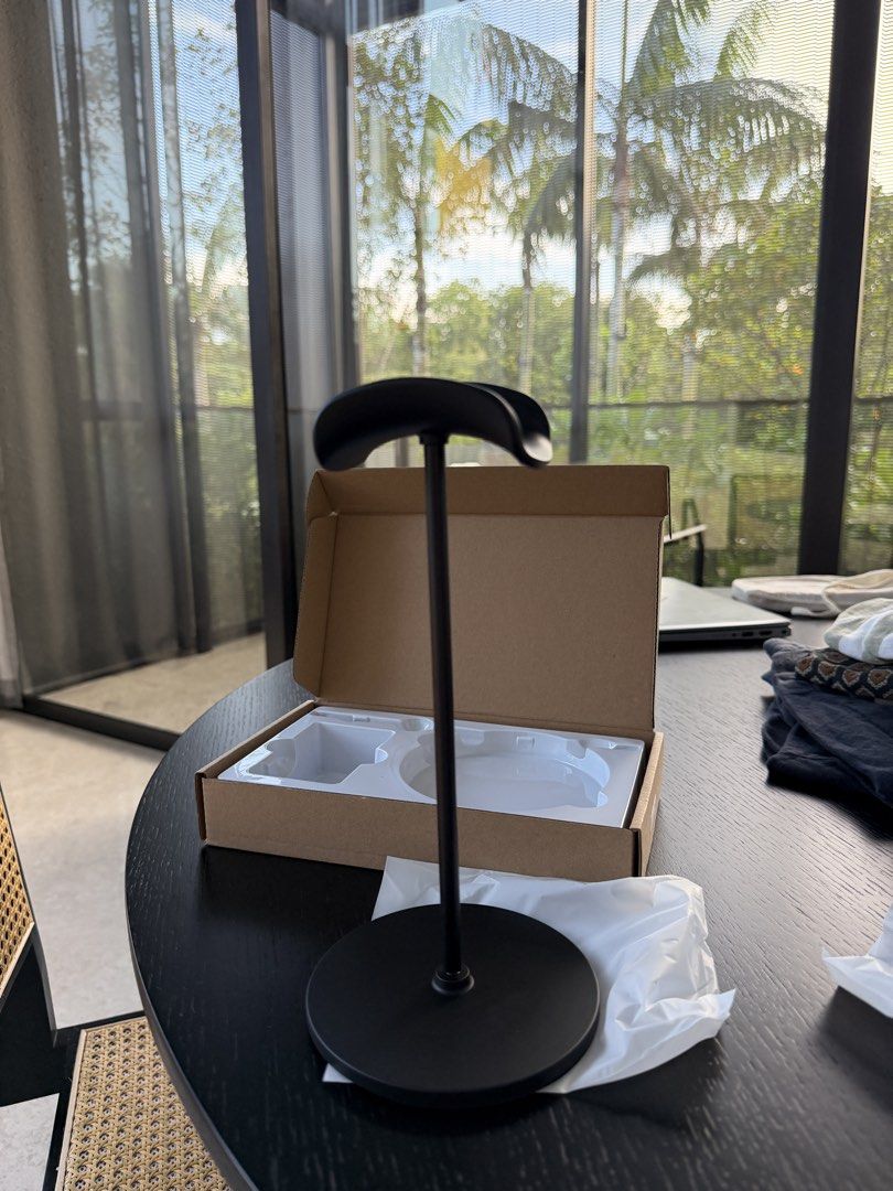 Black Headphone Stand - New