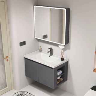 (Category: ) located in . Submitted by paristt (Listing ID 1432621994, Image 1). Description: .