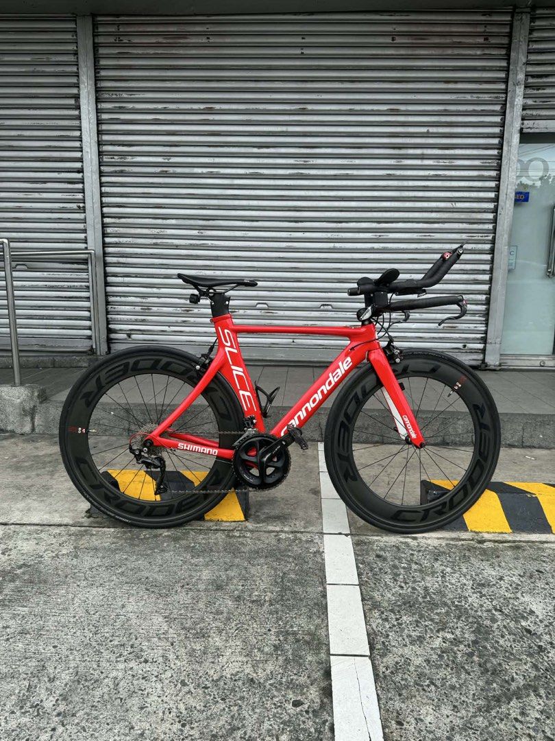 Cannondale Slice TT Frameset and Cockpit FOR SALE (Category: Bicycles) located in Manila. Submitted by remotorose29730 (Listing ID 1432721392, Image 2). Description: Carbon frameset. Repainted to red (original is black and white) SRAM levers and shifters TT bullhorns Not included: groupset, wheelset and saddle Issue: paint chips and scratches. No cracks on the carbon itself just paint. 33k or swap sa carbon wb.