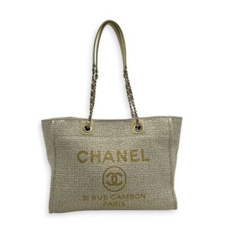 (Category: ) located in . Submitted by carousellluxury (Listing ID 1432641145, Image 1). Description: .