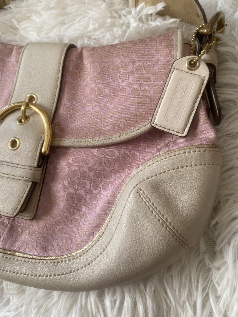 Coach Large Pink Soho 💗 (SOLD) (Category: Luxury Bags & Wallets) located in Quezon City. Submitted by p0tatooooooo (Listing ID 1432663294, Image 3). Description: CLAIMED AND PAID 💗 first to pay 😚 sb: 10000 claim: 15000 needs bag spa 🫧 📍Manila.