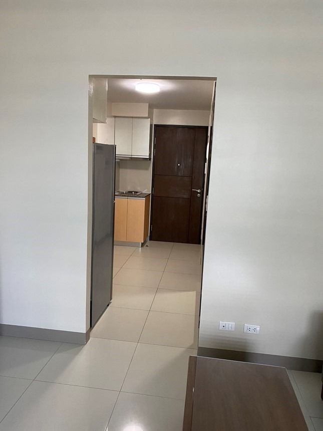 Condominium For Rent One Uptown Residence BGC (Category: Apartments & Condos) located in Quezon City. Submitted by leadvision.realty (Listing ID 1432652545, Image 1). Description: FOR RENT: PHP45,000 inclsusive of association dues Property Code: 112-LC-OUR Property Name One Uptown Residence Property Details: South Wing 1 Bedroom 1 T&B Floor Area: 34.8 sq.m. Fully Furnished Facing West Lester Velez The Lead Realty 09175208825.