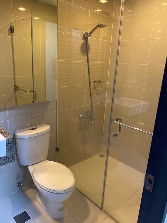 Condominium For Rent One Uptown Residence BGC (Category: Apartments & Condos) located in Quezon City. Submitted by leadvision.realty (Listing ID 1432652545, Image 3). Description: FOR RENT: PHP45,000 inclsusive of association dues Property Code: 112-LC-OUR Property Name One Uptown Residence Property Details: South Wing 1 Bedroom 1 T&B Floor Area: 34.8 sq.m. Fully Furnished Facing West Lester Velez The Lead Realty 09175208825.